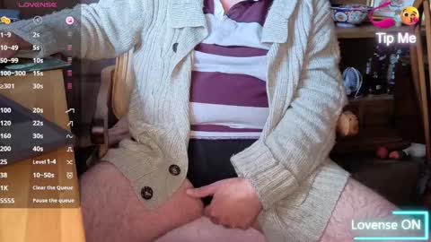 Snapshot of fellainsp8 chatting on 10/25/25, 12:56 Adam online show from 10/25/25, 12:56