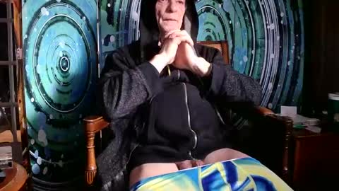 Snapshot of fellatioauto chatting on 01/13/25, 06:27 hungnsexy online show from 01/13/25, 06:27