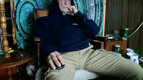Snapshot of fellatioauto chatting on 02/03/25, 02:03 hungnsexy online show from 02/03/25, 02:03