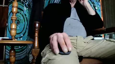 Snapshot of fellatioauto chatting on 02/04/25, 04:05 hungnsexy online show from 02/04/25, 04:05