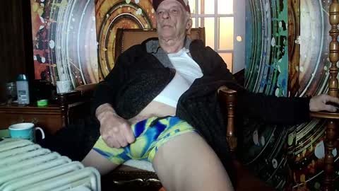 Snapshot of fellatioauto chatting on 02/10/25, 05:58 hungnsexy online show from 02/10/25, 05:58