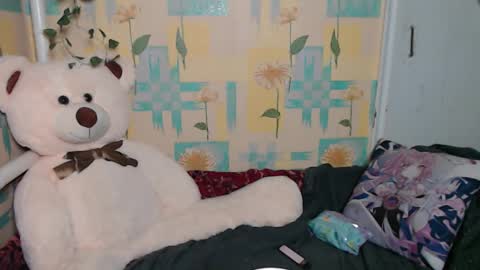 Snapshot of felvivalkitty chatting on 12/20/25, 04:47 Seva online show from 12/20/25, 04:47