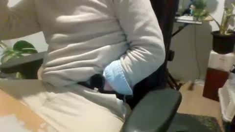 Snapshot of fem_alice_louis_dom chatting on 11/12/25, 06:41 fem_alice_louis_dom online show from 11/12/25, 06:41