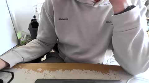 Snapshot of fem_alice_louis_dom chatting on 04/07/26, 11:32 fem_alice_louis_dom online show from 04/07/26, 11:32