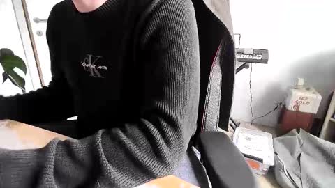 Snapshot of fem_alice_louis_dom chatting on 04/13/26, 09:48 fem_alice_louis_dom online show from 04/13/26, 09:48