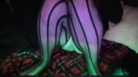 Snapshot of femboywannabe chatting on 01/12/25, 05:33 ElaraJean online show from 01/12/25, 05:33