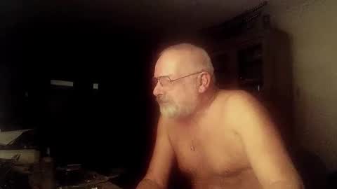 Snapshot of femdom_sub chatting on 12/26/24, 12:57 femdom_sub online show from 12/26/24, 12:57