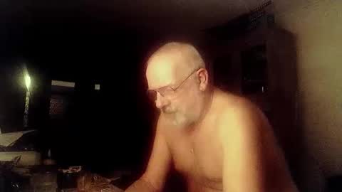 Snapshot of femdom_sub chatting on 12/26/24, 08:53 femdom_sub online show from 12/26/24, 08:53