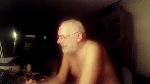 Snapshot of femdom_sub chatting on 12/27/24, 09:11 femdom_sub online show from 12/27/24, 09:11