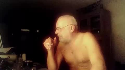 Snapshot of femdom_sub chatting on 12/28/24, 06:39 femdom_sub online show from 12/28/24, 06:39