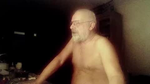 Snapshot of femdom_sub chatting on 12/31/24, 06:16 femdom_sub online show from 12/31/24, 06:16