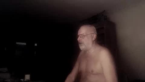 Snapshot of femdom_sub chatting on 01/16/25, 02:19 femdom_sub online show from 01/16/25, 02:19