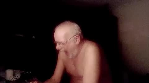 Snapshot of femdom_sub chatting on 03/01/25, 01:53 femdom_sub online show from 03/01/25, 01:53