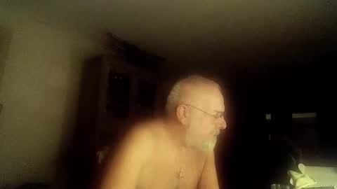 Snapshot of femdom_sub chatting on 09/18/25, 01:18 femdom_sub online show from 09/18/25, 01:18