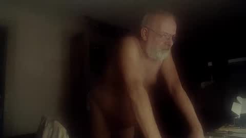 Snapshot of femdom_sub chatting on 09/28/25, 01:33 femdom_sub online show from 09/28/25, 01:33