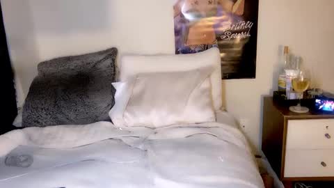 Snapshot of femgirl99 chatting on 01/12/25, 07:53 this is justice tricia a bigelow. she was fucking my husband tom girardi online show from 01/12/25, 07:53