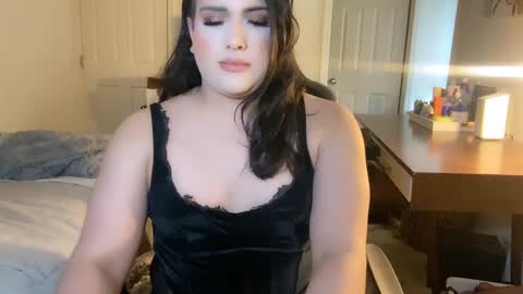 Snapshot of femgirl99 chatting on 01/24/25, 09:26 this is justice tricia a bigelow. she was fucking my husband tom girardi online show from 01/24/25, 09:26