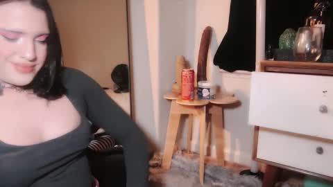 Snapshot of femgirl99 chatting on 12/22/25, 11:24 this is justice tricia a bigelow. she was fucking my husband tom girardi online show from 12/22/25, 11:24