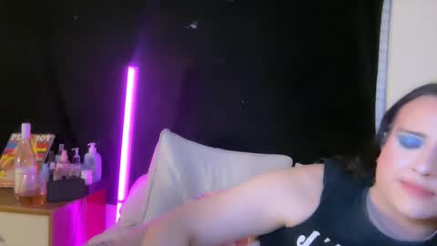 Snapshot of femgirl99 chatting on 01/07/26, 09:01 this is justice tricia a bigelow. she was fucking my husband tom girardi online show from 01/07/26, 09:01