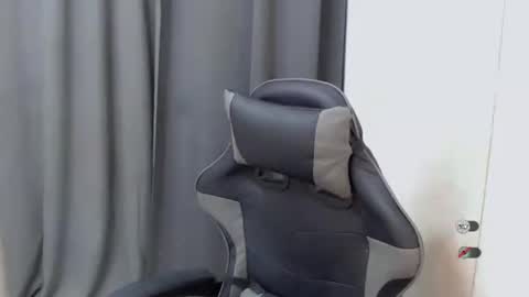 YOUR BEAUTIFUL ASIANFHEMY online show from 02/11/25, 11:12