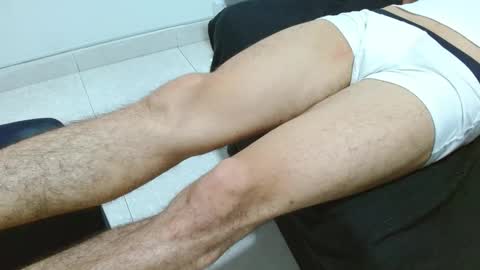 Snapshot of fenixtream chatting on 12/26/24, 10:20 FeniXtream online show from 12/26/24, 10:20