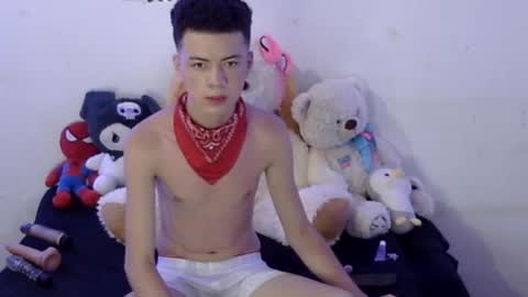 Snapshot of fenixx_777 chatting on 02/19/25, 10:34 Fenixx 777 online show from 02/19/25, 10:34