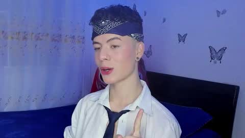 Snapshot of fenixx_777 chatting on 09/26/25, 05:33 Fenixx 777 online show from 09/26/25, 05:33