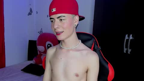 Snapshot of fenixx_777 chatting on 10/21/25, 05:08 Fenixx 777 online show from 10/21/25, 05:08