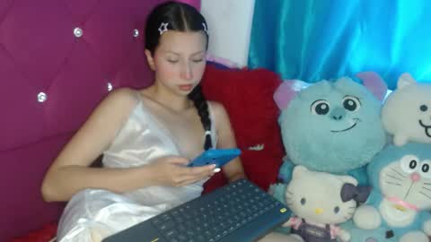 Snapshot of fenixxx1604 chatting on 10/20/25, 09:15 Fenixxx online show from 10/20/25, 09:15