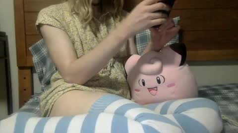 Snapshot of fenn88_ chatting on 07/13/26, 02:58 fenn88_ online show from 07/13/26, 02:58