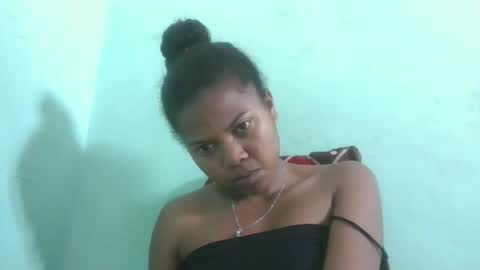 Snapshot of fenou122745 chatting on 10/12/25, 07:51 fenou122745 online show from 10/12/25, 07:51