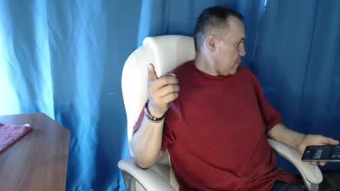 Snapshot of ferdignan0329 chatting on 04/19/26, 04:28 ferdignan0329 online show from 04/19/26, 04:28