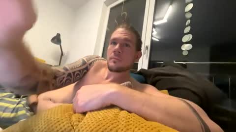 Snapshot of ferdl1988_1 chatting on 01/11/25, 10:18 ferdl1988_1 online show from 01/11/25, 10:18