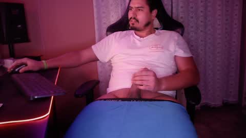 Snapshot of fernan_reds chatting on 12/02/24, 08:55 Fernan online show from 12/02/24, 08:55