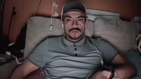 Snapshot of fernand89 chatting on 01/24/25, 06:24 fernand89 online show from 01/24/25, 06:24