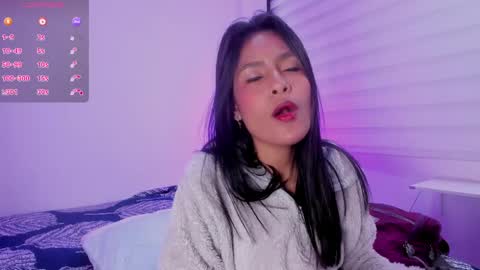 fernanda_liie_ online show from 04/08/26, 12:38