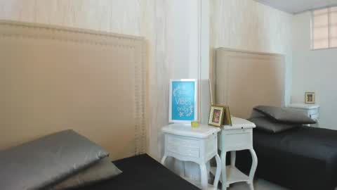 Snapshot of fernandaavila chatting on 04/20/26, 07:04 Fernanda online show from 04/20/26, 07:04