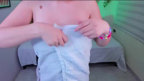 Fernanda Diaz online show from 02/20/26, 10:10