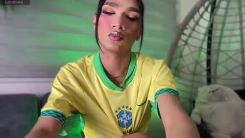 Snapshot of fernandafox_ chatting on 06/12/26, 01:26 fernanda online show from 06/12/26, 01:26