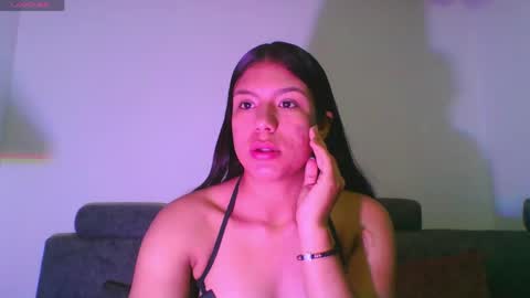 Snapshot of fernandahils chatting on 05/05/26, 12:46 fernanda hils online show from 05/05/26, 12:46