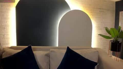 FER  online show from 10/11/25, 11:09