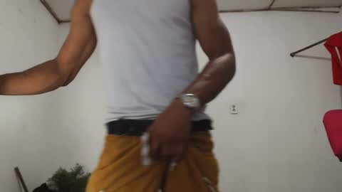 fernandez_latinblack online show from 12/06/24, 10:52