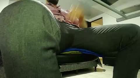 Snapshot of fernandoquindiano chatting on 01/01/25, 07:41 Samuel online show from 01/01/25, 07:41