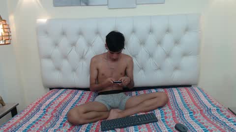 Snapshot of ferphoenix_ chatting on 01/27/25, 06:30 FER PHOENIX online show from 01/27/25, 06:30