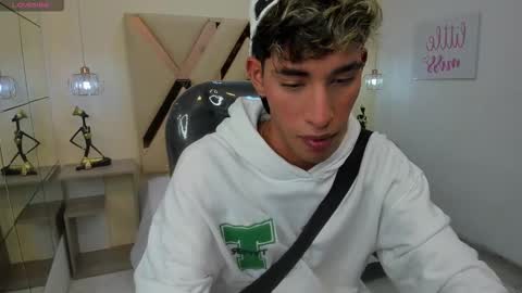 FER PHOENIX online show from 10/07/25, 03:14