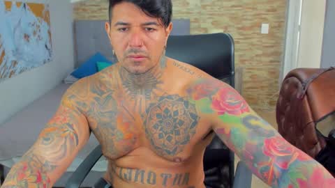 Kamilo online show from 12/28/24, 01:38