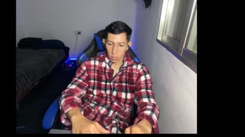 Snapshot of ferz04 chatting on 11/02/25, 04:42 ferz04 online show from 11/02/25, 04:42