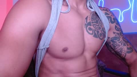 Snapshot of festbody1 chatting on 01/05/25, 01:47 Festbody1 online show from 01/05/25, 01:47