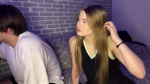 Snapshot of fetchingcouplee chatting on 10/06/25, 02:03 Tina and Tomas online show from 10/06/25, 02:03