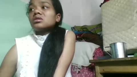 fetranialdy online show from 11/04/25, 04:33